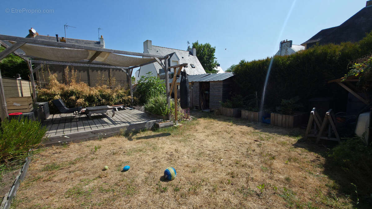 Charmante petite maison rénovée d'environ 50m² avec jardin et stationnement secteur Pont de Paille à Trignac - photo 16