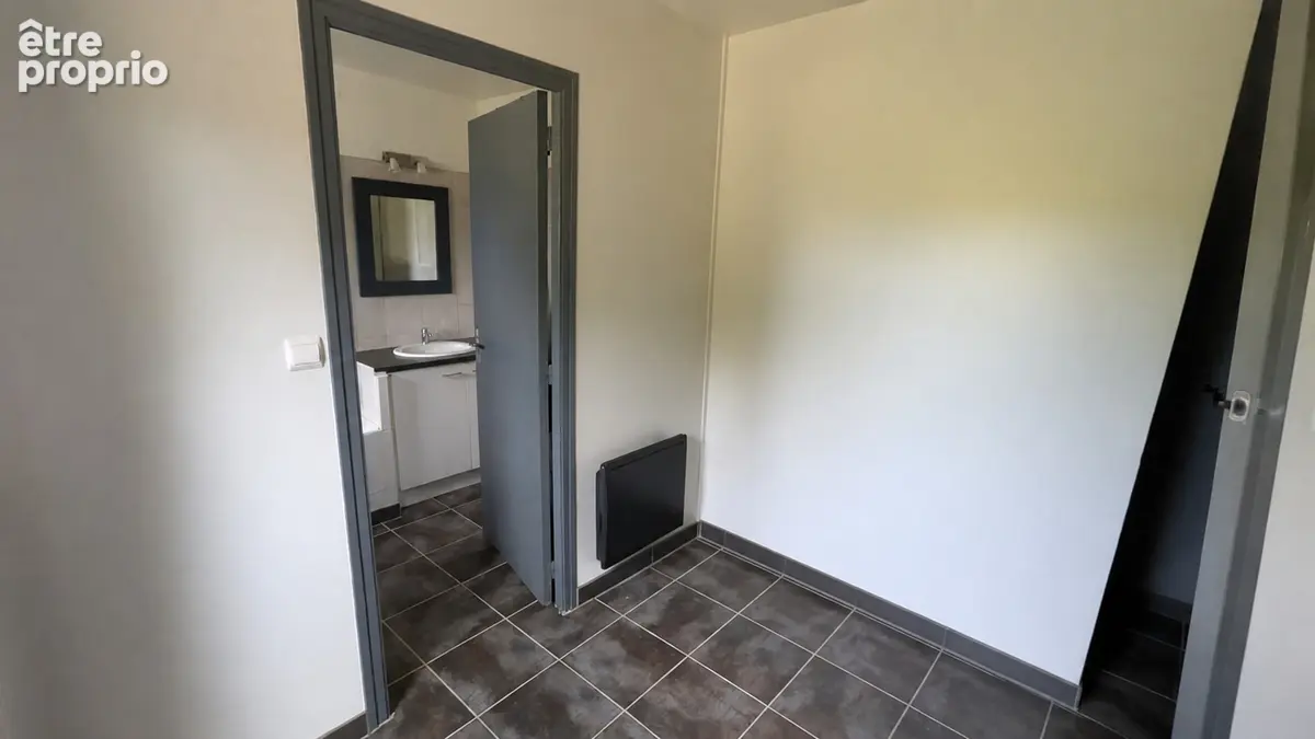 A VENDRE  Longère  en pierres  de 74 m² avec 2ème maison à rénover - CHERRUEIX (35120) - photo 8