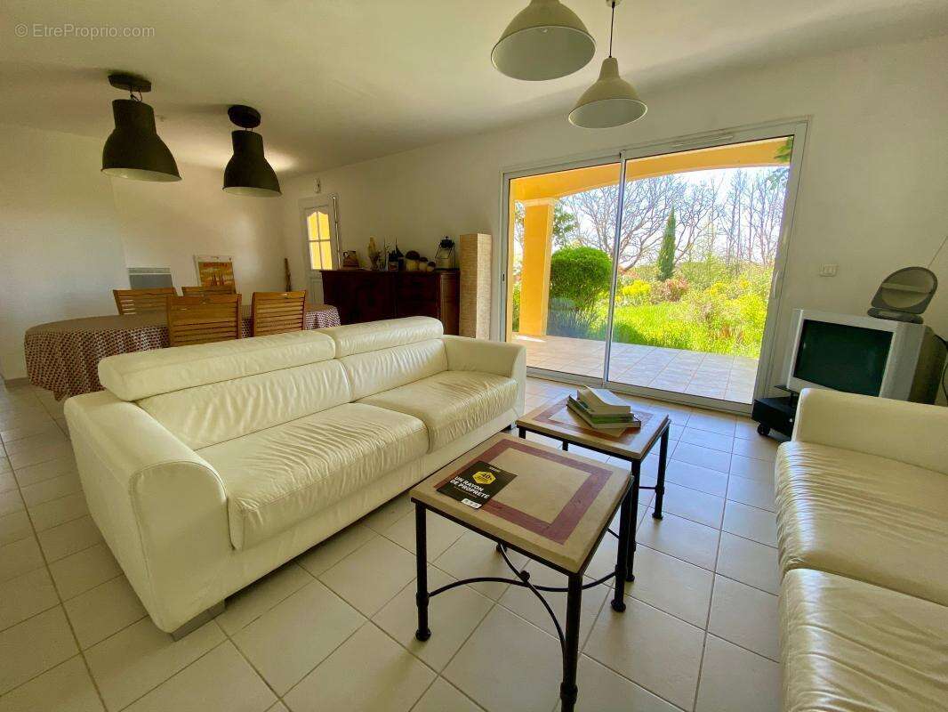 Maison de plain-pied avec piscine proche du Bugue - photo 5