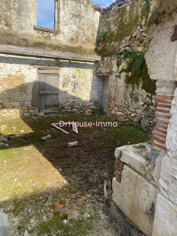 Maison à SAINT-SALVY