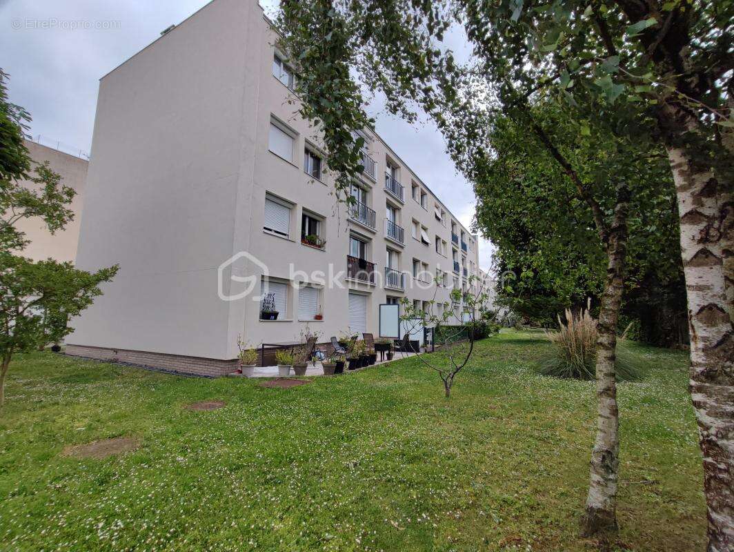 Appartement à BRY-SUR-MARNE