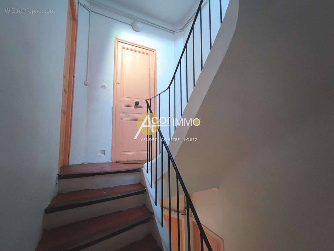 MAISON 1920 en 3 Appartements + GARAGE et Grenier aménageable sur 272 m2 clos - photo 4