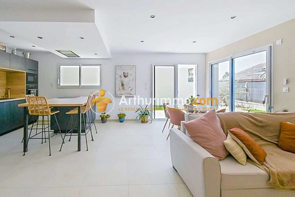 Maison à BOURGOIN-JALLIEU