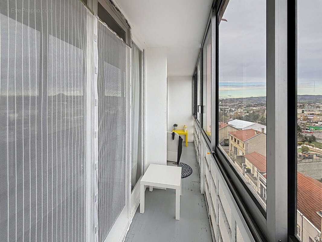 Appartement à SAINT-ETIENNE