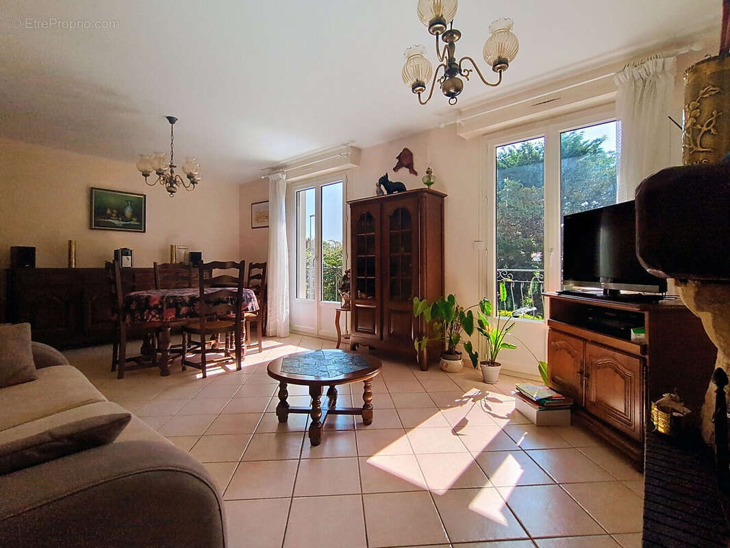 Maison à SAINTE-SOULLE