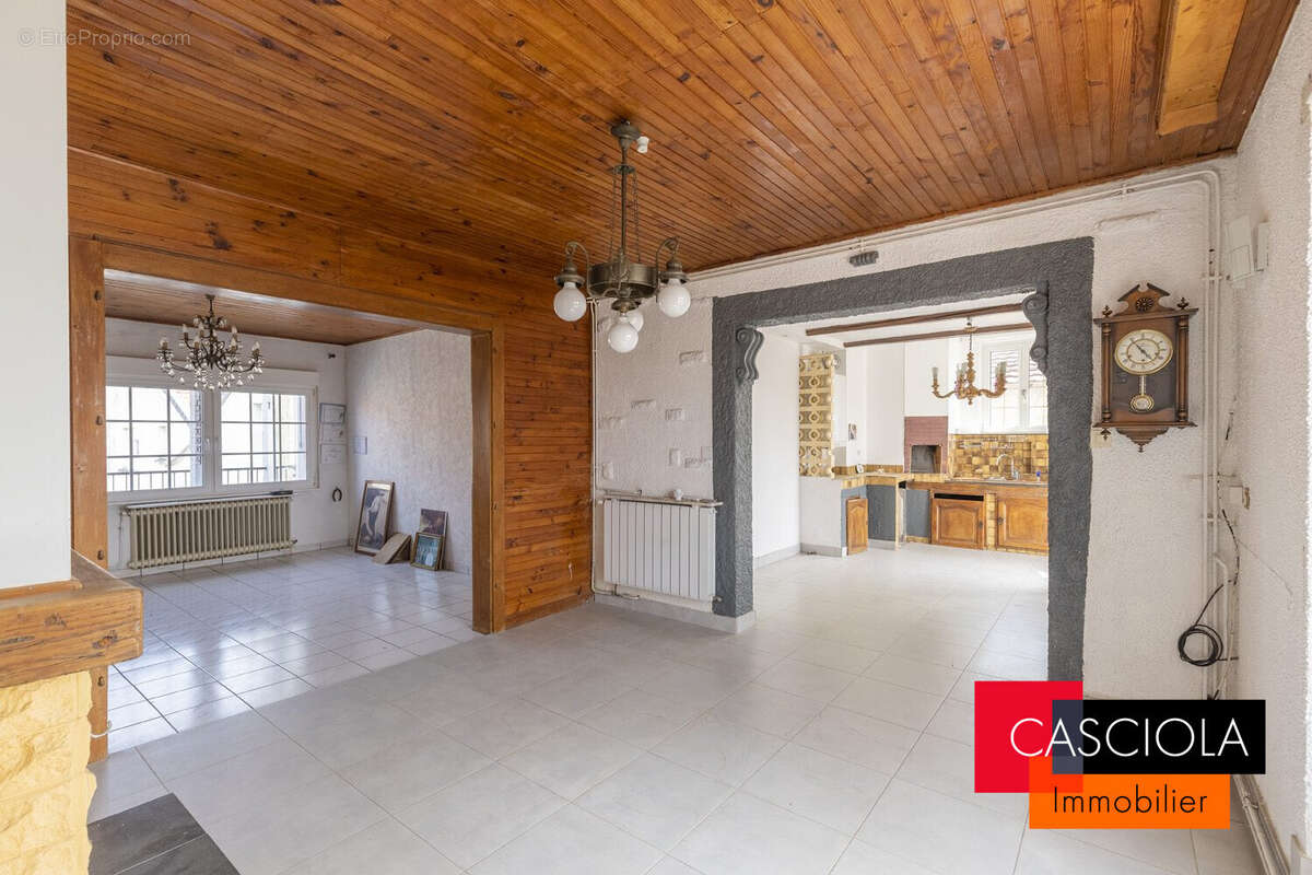 Appartement à MARLY