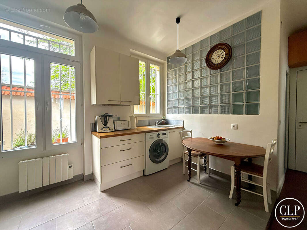 Appartement à FONTENAY-SOUS-BOIS