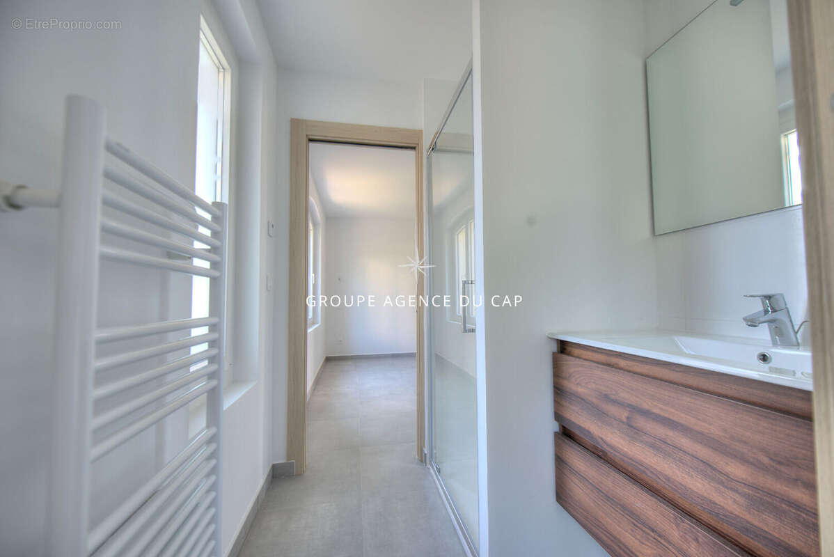 Appartement à SAINT-RAPHAEL