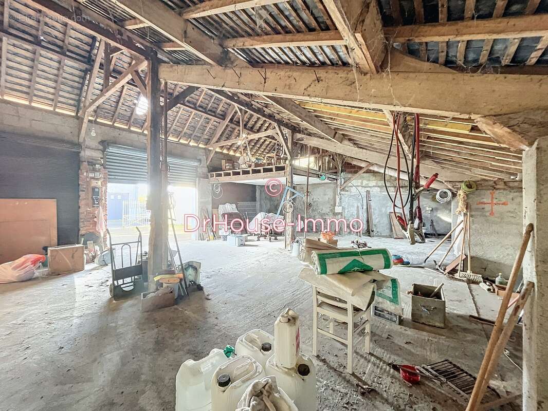 Parking à CHATEAU-LA-VALLIERE