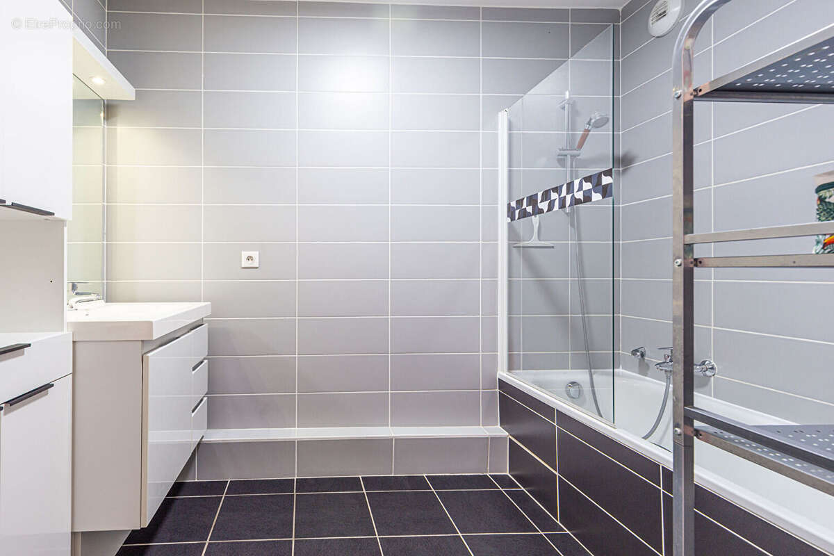 Agence immobiliere laforet - exclusivite - "eucalyptus" - annecy - secteur lac / maveria - appartement t3 de 59,74m2 - balcon -  - photo 10