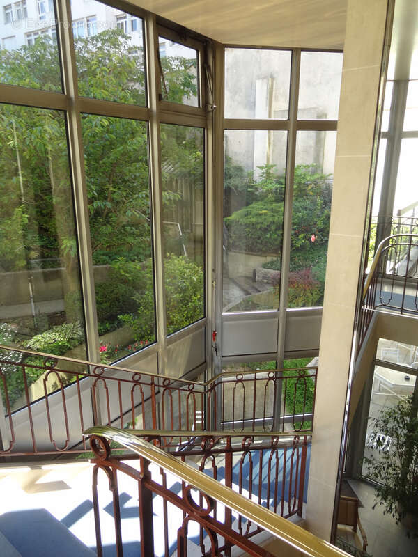 Studio 32 m2 en résidences services pour seniors Paris 15ème - photo 5