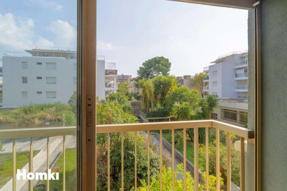 Appartement à MARSEILLE-9E