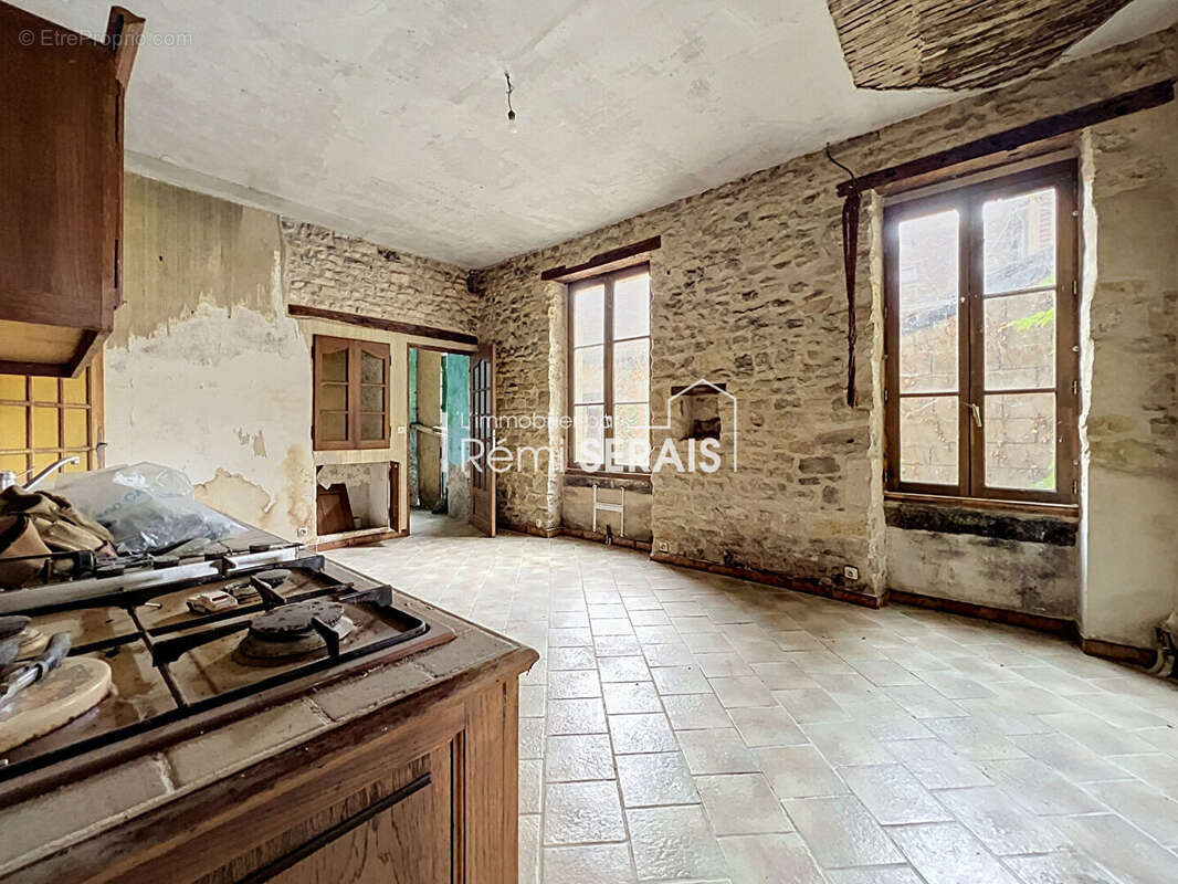 Maison proche Sees 5 pièces à rénover - photo 4