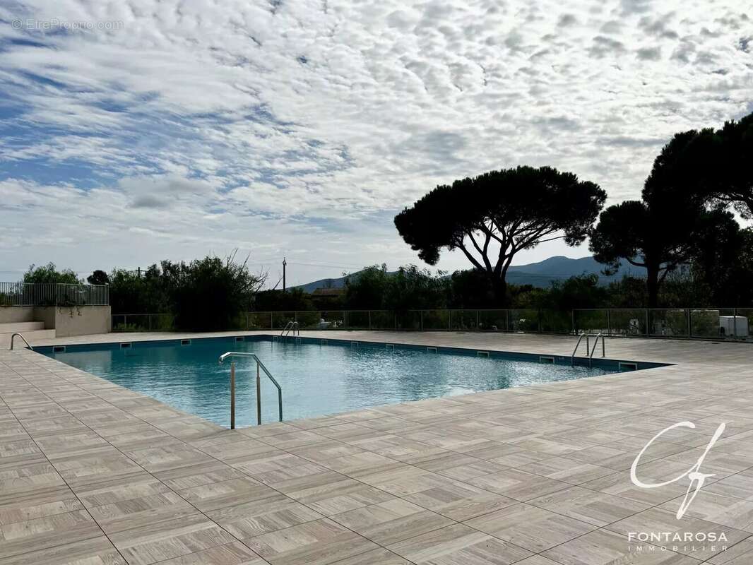 Appartement à PUGET-SUR-ARGENS