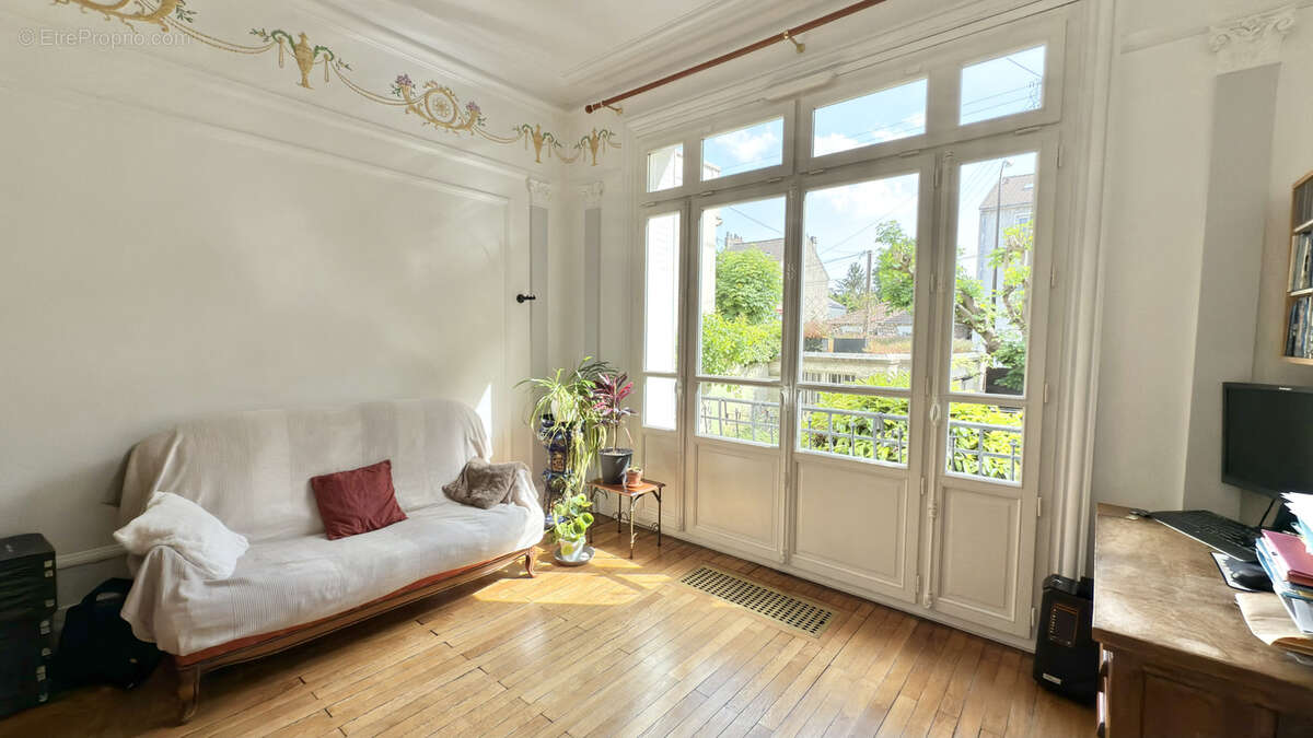 Maison à DEUIL-LA-BARRE