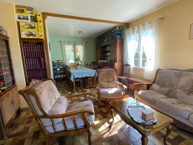 Maison à PONT-L'EVEQUE