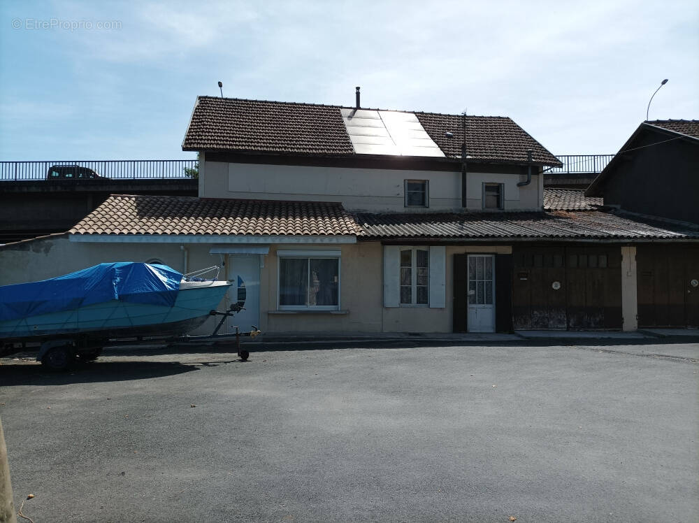 Maison à FUMEL