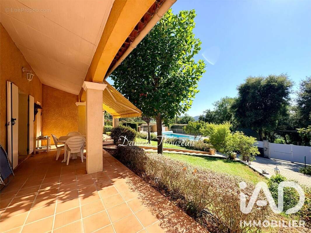 Maison 142 m² à Collobrieres  - photo 4