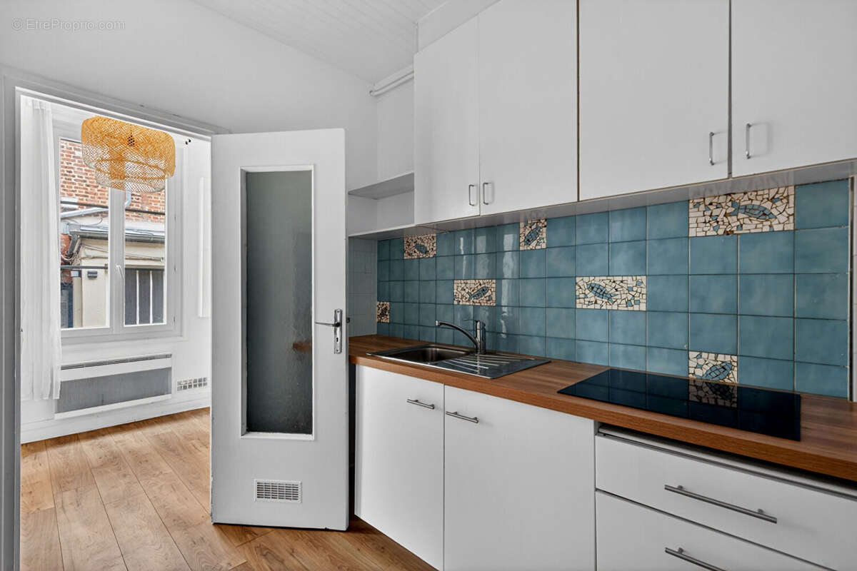 Appartement à PARIS-20E