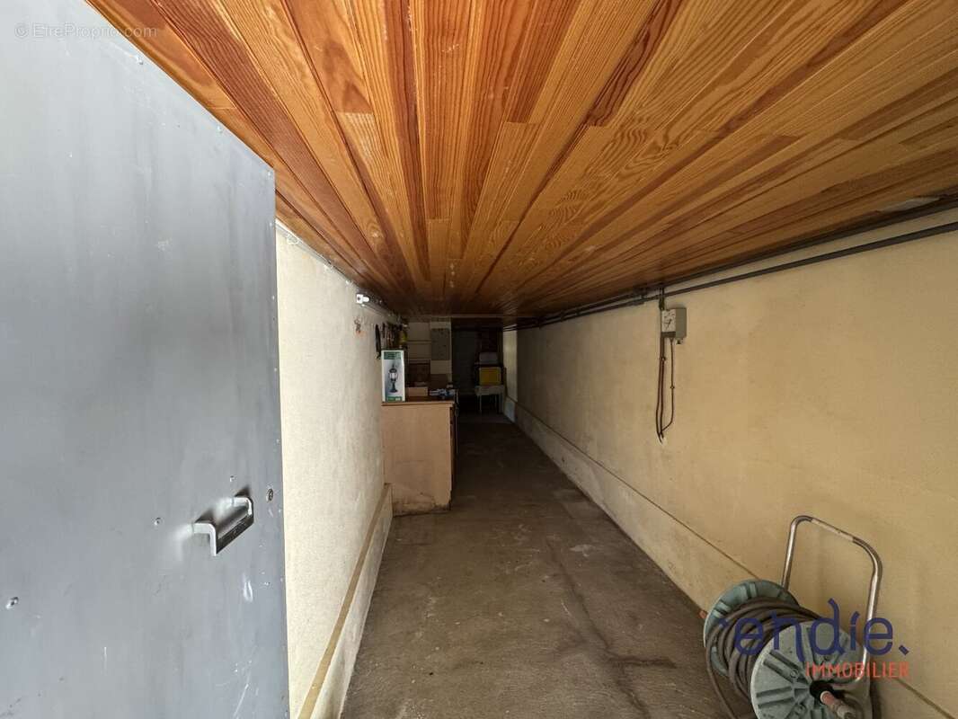 Maison à SAINT-PIERRE-LE-MOUTIER