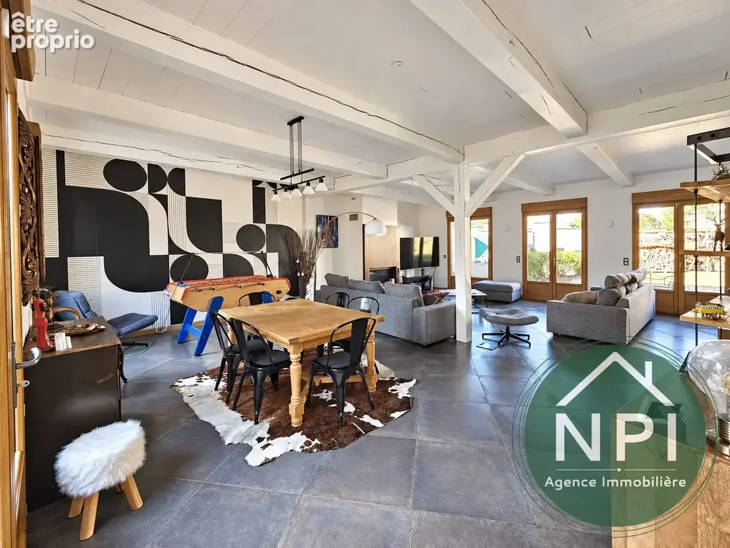 Maison 7 pièces 234 m² à vendre à Vaux-Le-Penil (77000) - photo 5