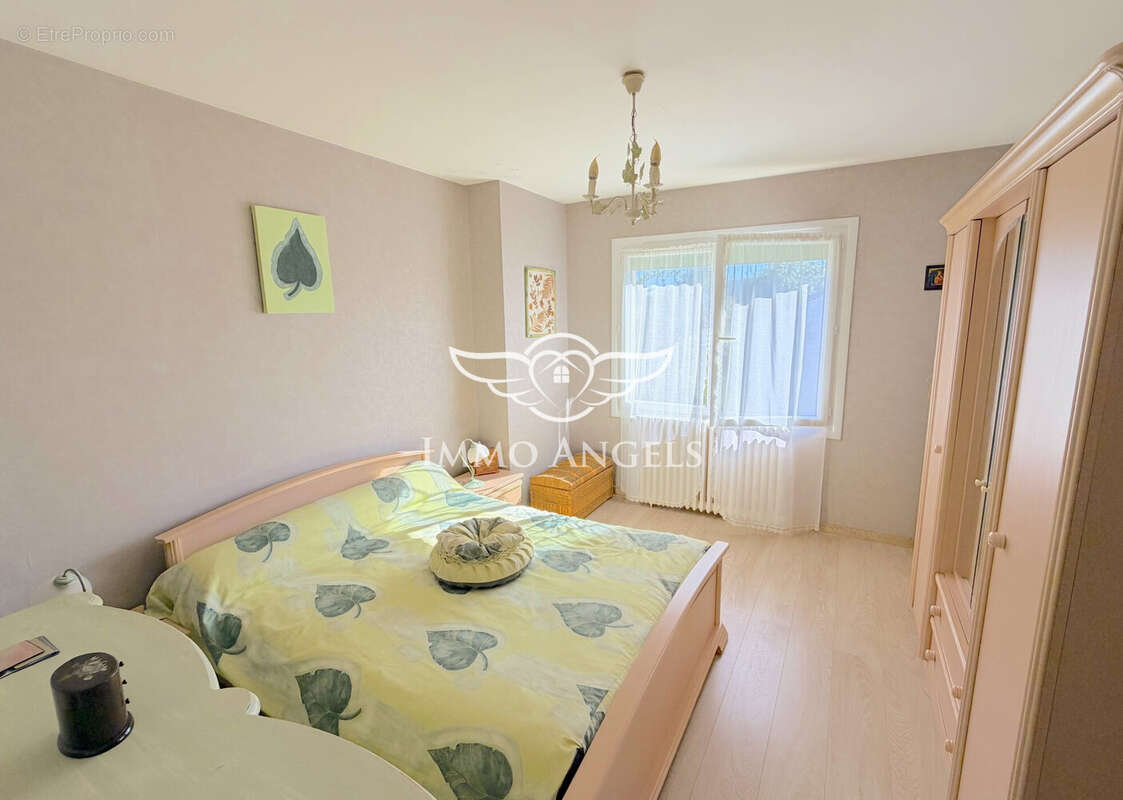 Maison à SAINT-GEORGES-DE-DIDONNE