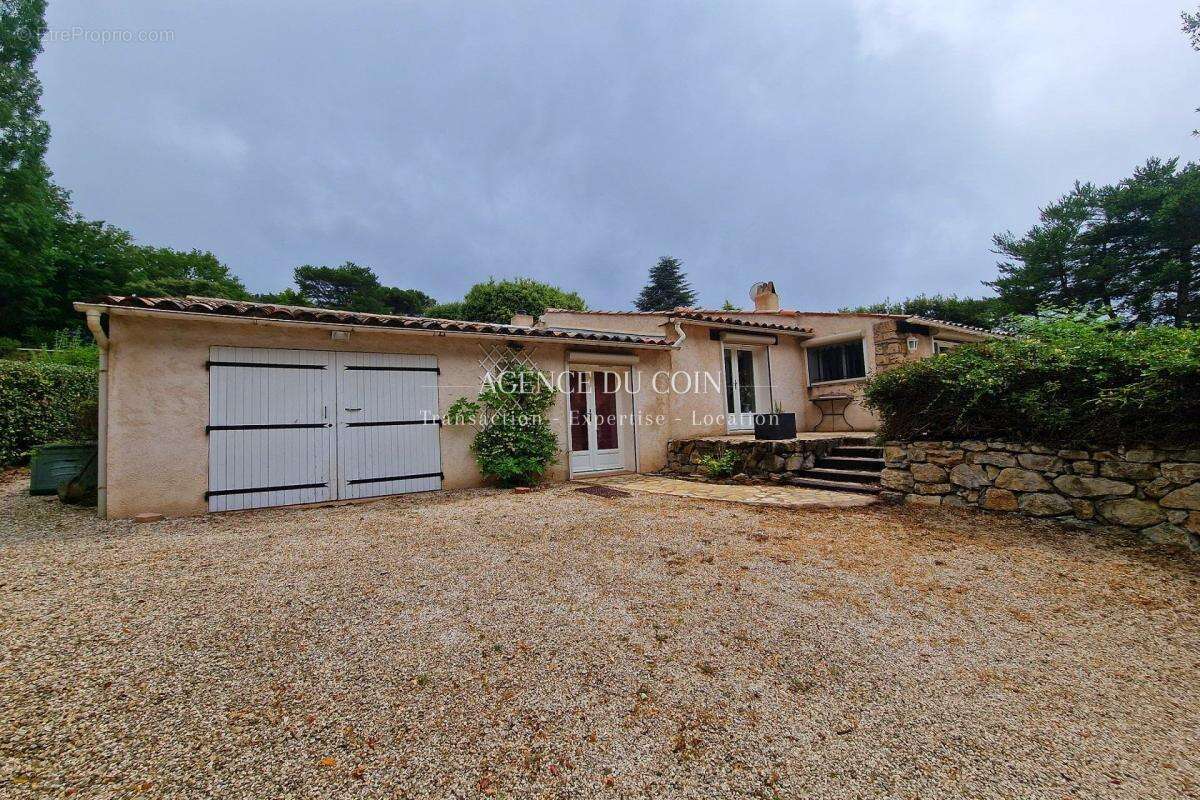 Maison à TOURTOUR