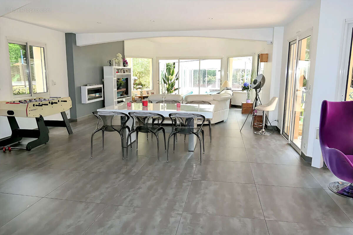 Maison à LES SORINIERES