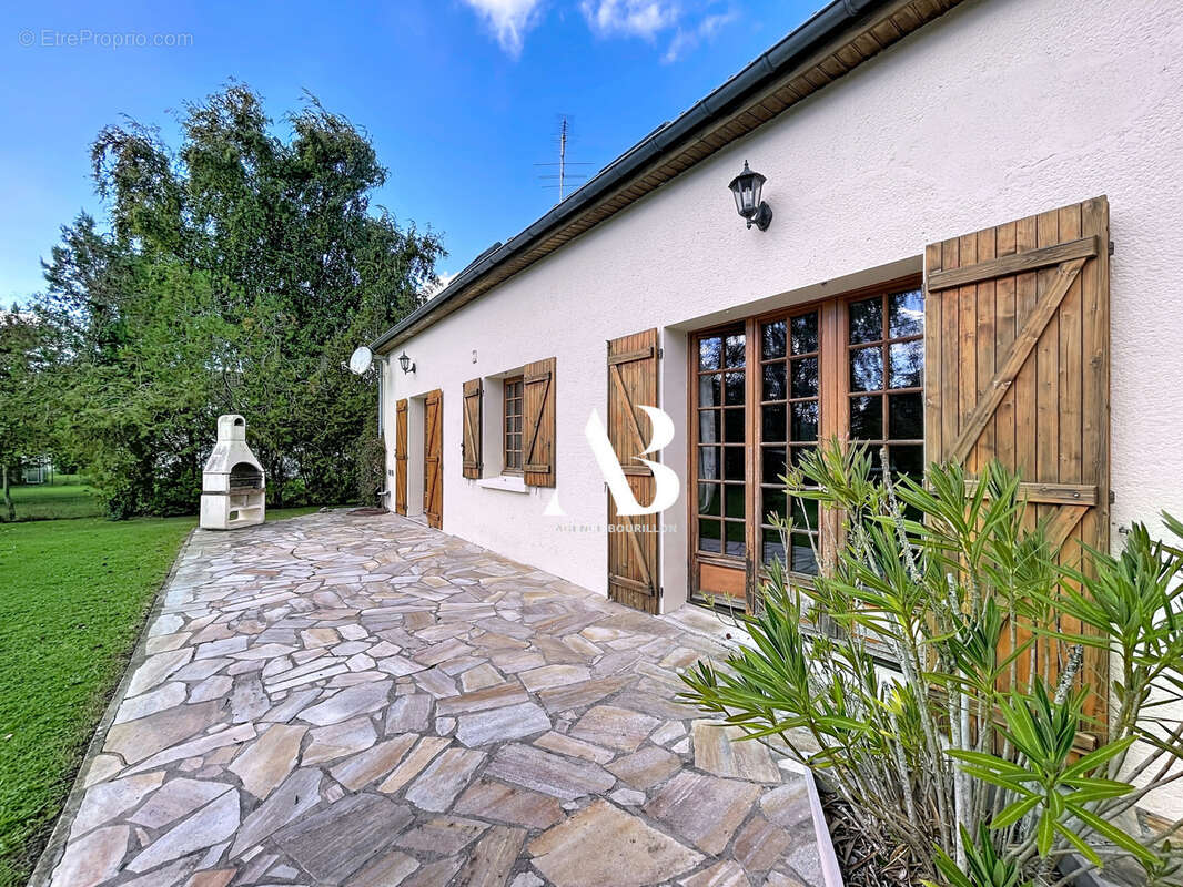 Maison traditionnelle 7 pièces 143 m2 - photo 5