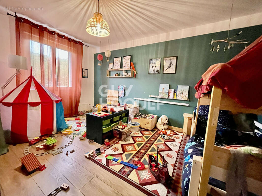 Appartement à CHENOVE