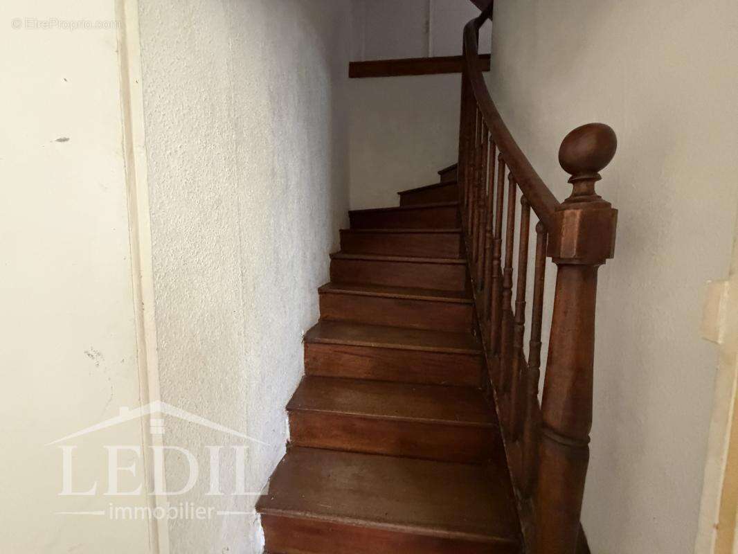 Maison de village avec cour intérieure - photo 6