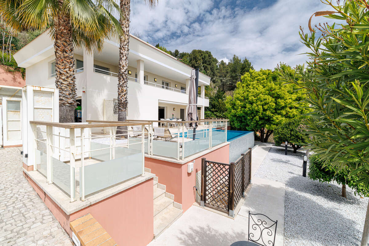 Maison à EZE