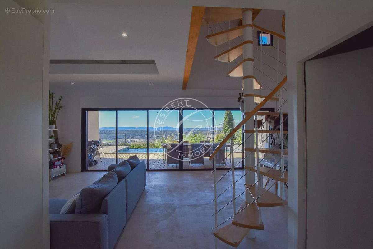 Maison à DRAGUIGNAN