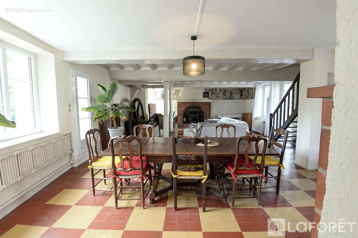 Maison à FONTAINEBLEAU