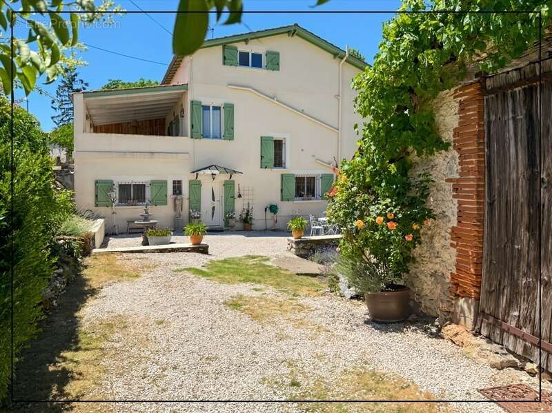 Maison de caractère + piscine + vue panoramique + dépendances – potentiel gîte – Tarn-et-Garonne (82) - photo 3