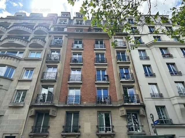 Appartement à PARIS-19E