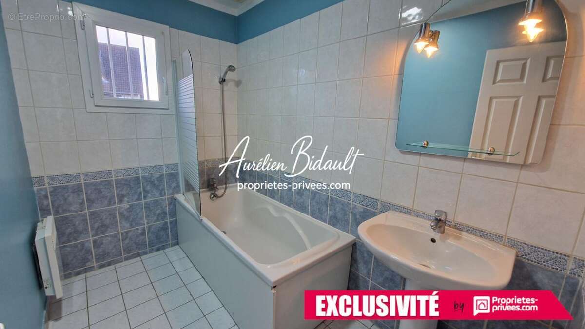 Maison à GROSSOEUVRE