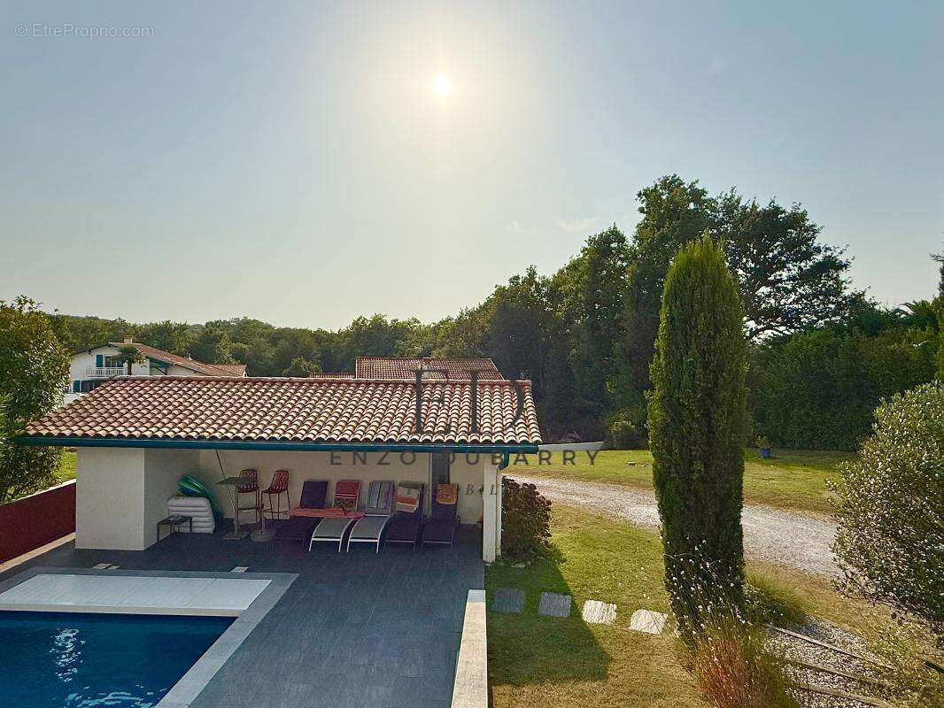 Maison 170 m² à Arcangues  - photo 3