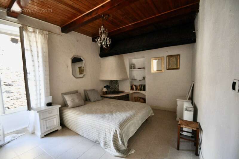 Dpt Alpes de Haute Provence (04), à vendre Proche Annot  Maison de charme en pierres 6 pièces 110 m² Terrasse, Vue - photo 6