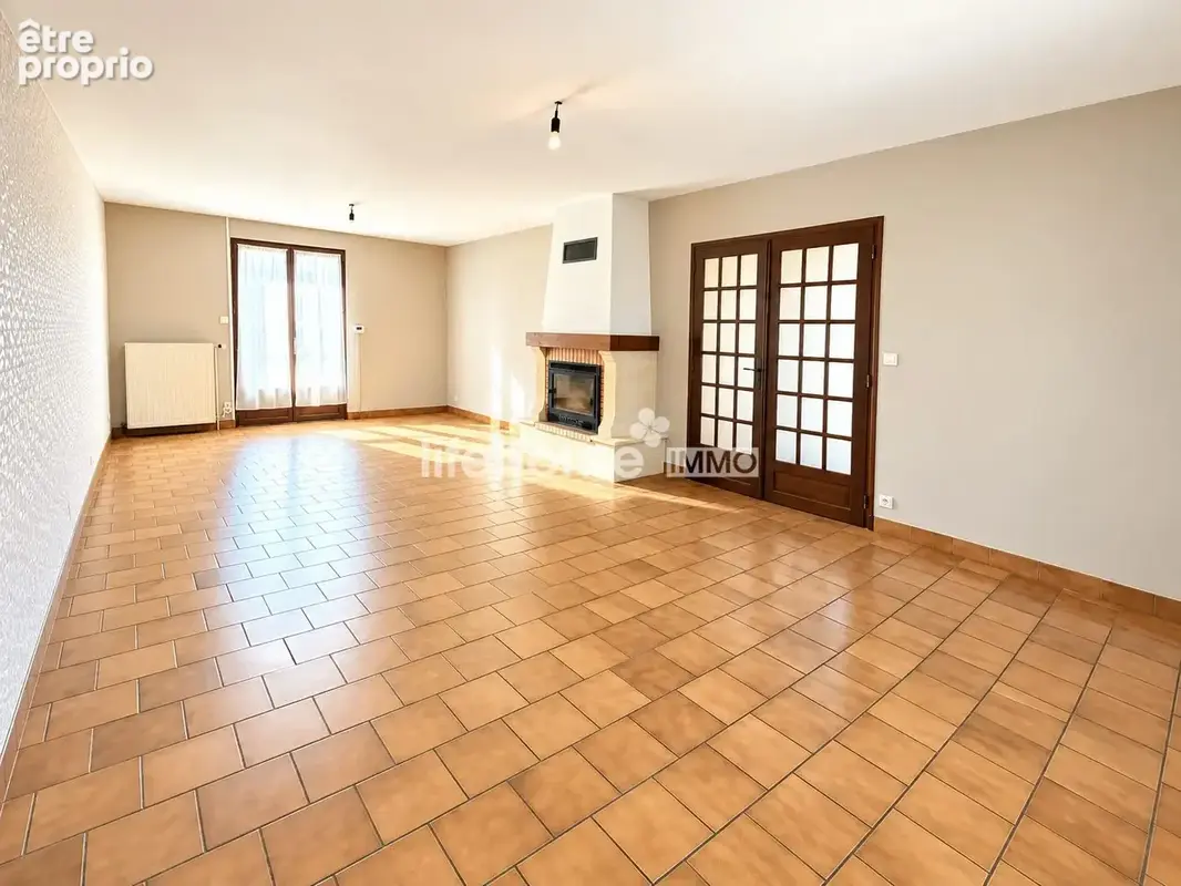 Maison 4 pièces 100 m² à vendre à Neuvy-Saint-Sepulchre (36230) - photo 3