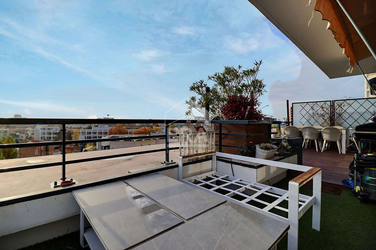 Appartement à COLOMBES