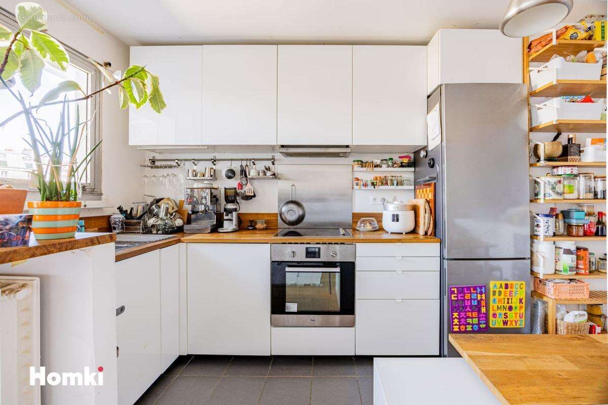 Appartement à PARIS-18E