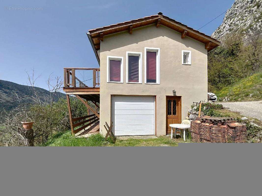 Maison à SAINT-AUBAN