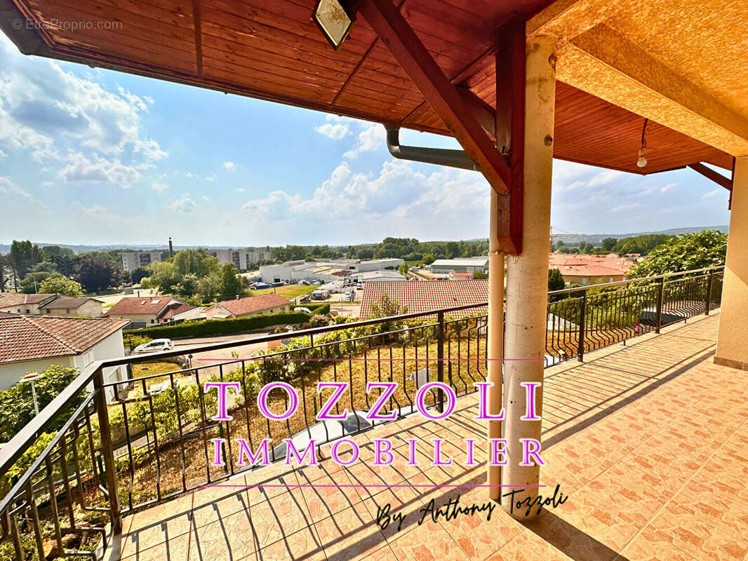 Maison à BOURGOIN-JALLIEU