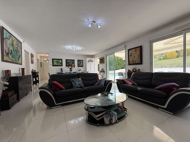 Maison à VERT-EN-DROUAIS