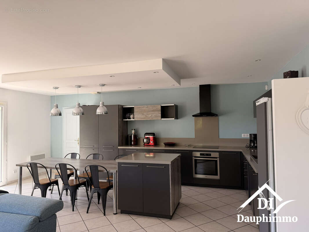 Maison 148 m² à Gervans  - photo 5
