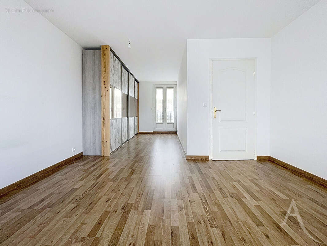 Maison à AUBERGENVILLE