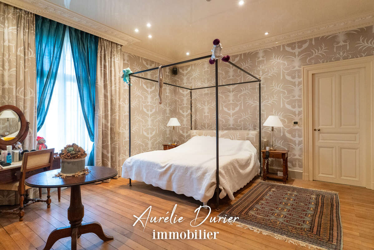 Maison à VERNOU-SUR-BRENNE