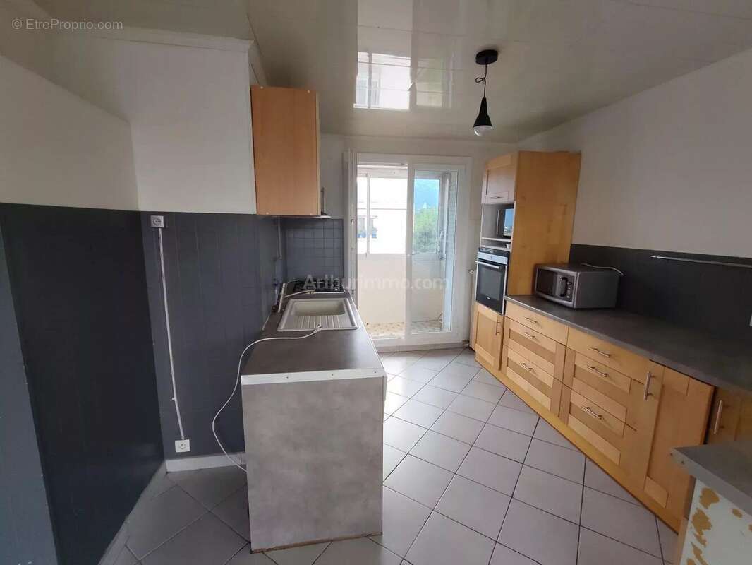 Appartement à FONTAINE