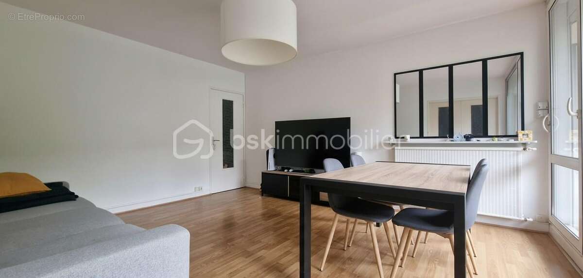 Appartement à BALLAINVILLIERS